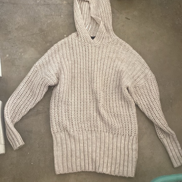 H&M oversized cable knit sweater with hood in off white - Size S - Picture 7 of 7